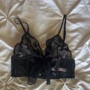 Victoria Secret Elegant Black Lace Bralette